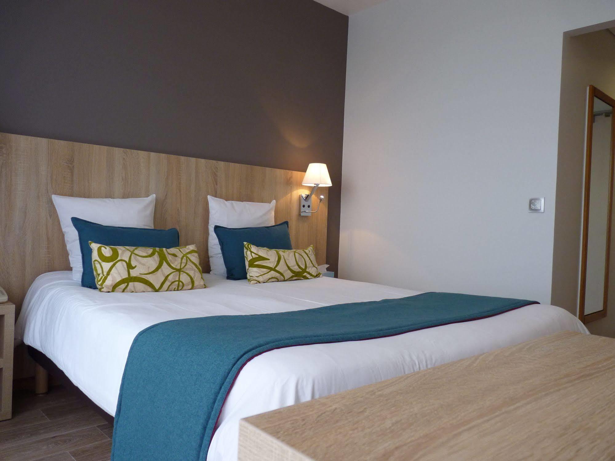 Logis Hotel Notre-Dame De Bonne Fontaine Danne-et-Quatre-Vents エクステリア 写真