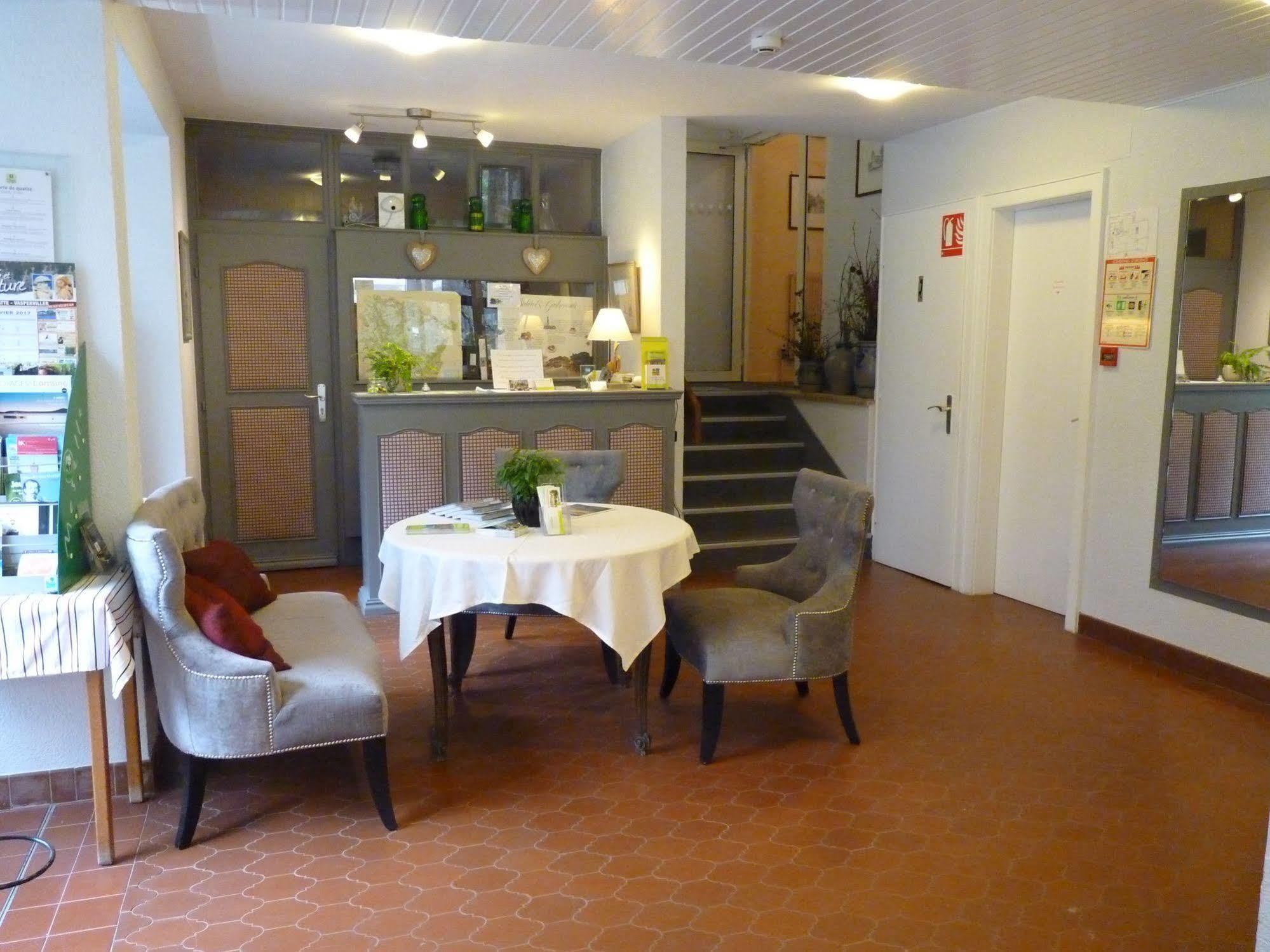 Logis Hotel Notre-Dame De Bonne Fontaine Danne-et-Quatre-Vents エクステリア 写真