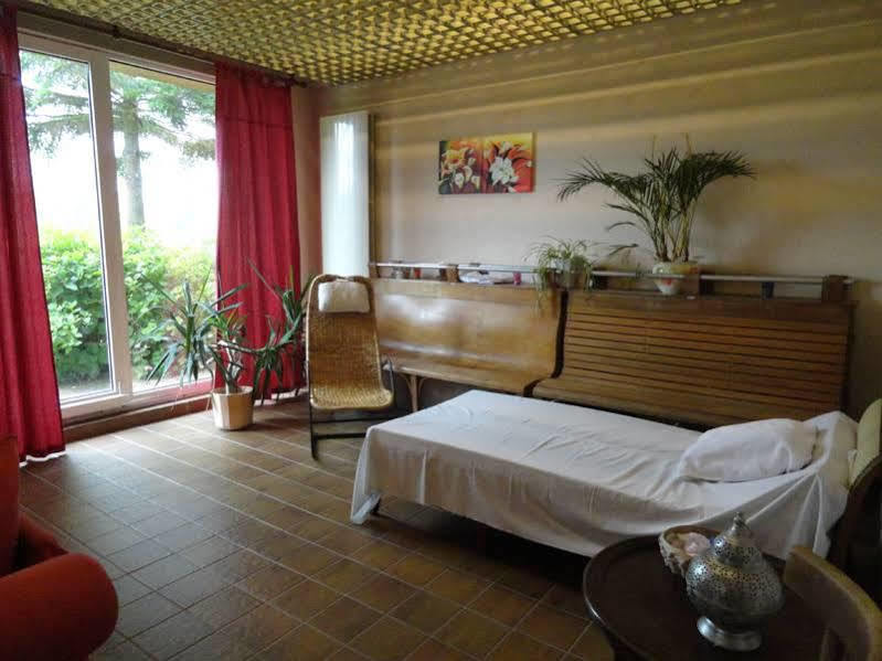 Logis Hotel Notre-Dame De Bonne Fontaine Danne-et-Quatre-Vents エクステリア 写真